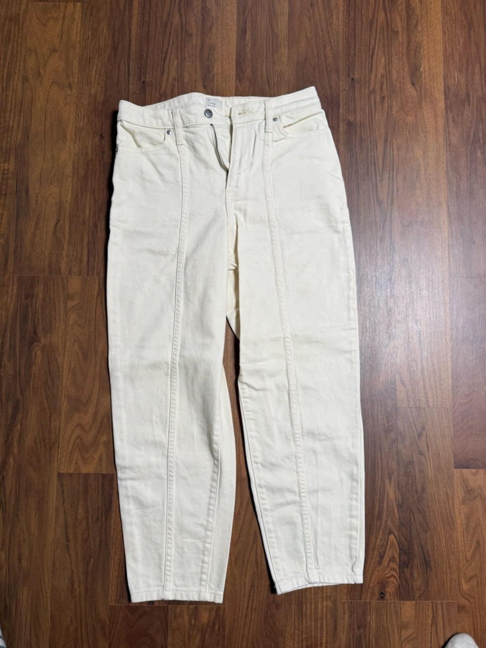 a new day women’s Cream Slim Straight Jeans